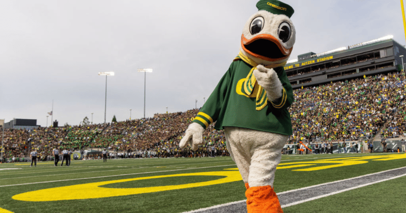 oregon-opens-as-one-score-favorites-for-week-4-showdown-with-washington-state (1)
