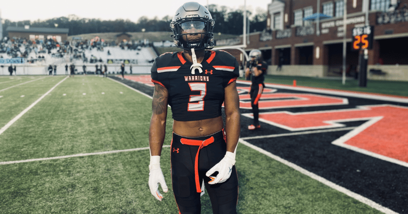 tony-mitchell-talks-alabama-commitment-pursuit-by-auburn-and-texas-am-4-star-s