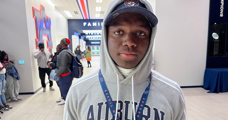 keyone-jenkins-flips-to-auburn-from-fiu-3-star-qb