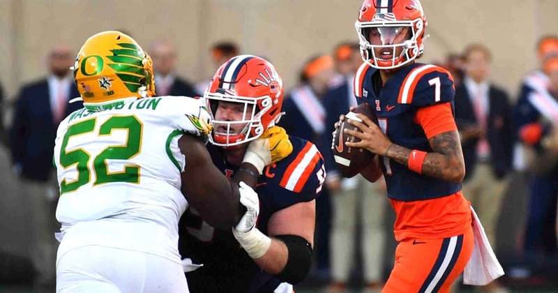 Quarterback Size Illinois football’s two-quarterback system