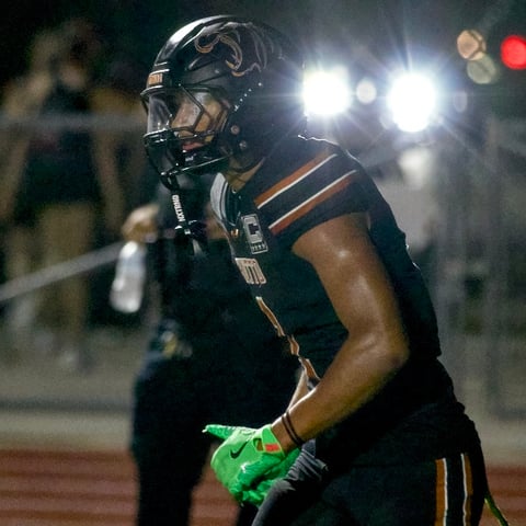 2027 TX ATH Jaiden Fields10.jpg