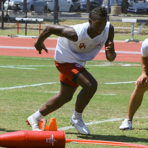 2025 OK LB Marcus James.jpg