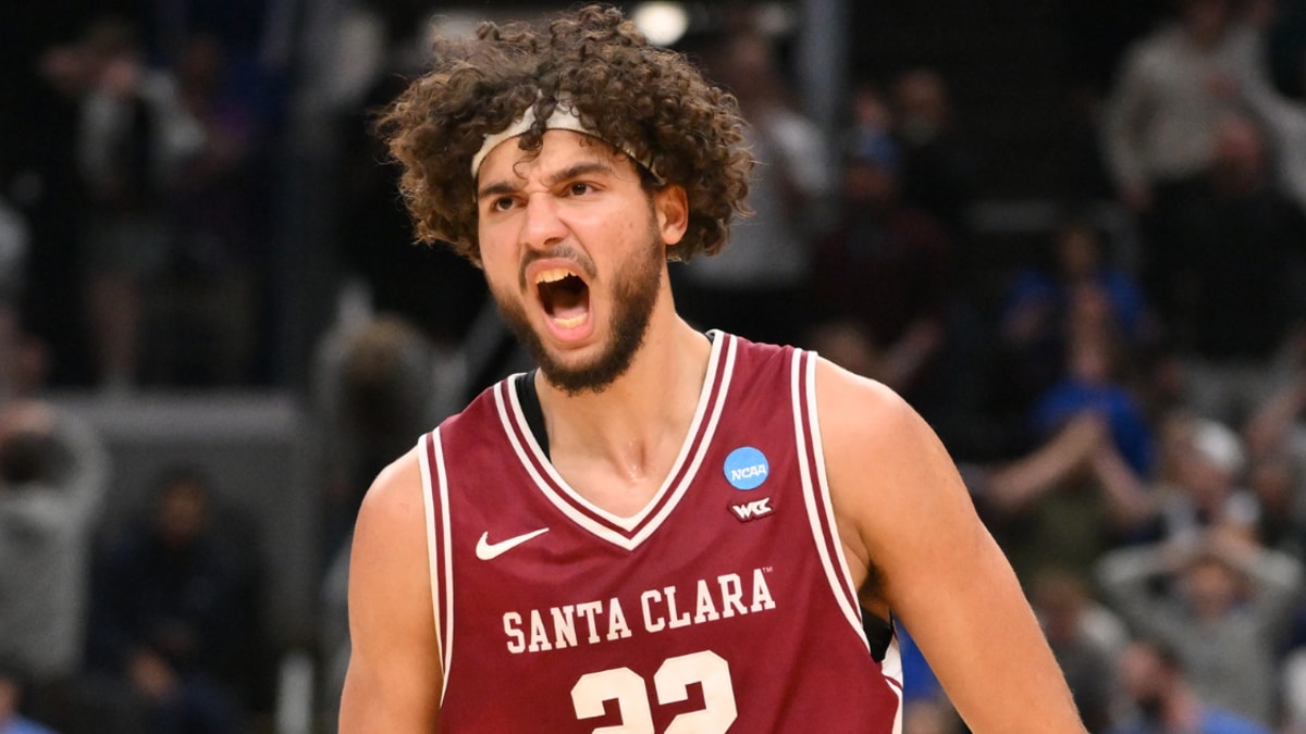 santa-clara-star-allen-graves-enters-transfer-portal