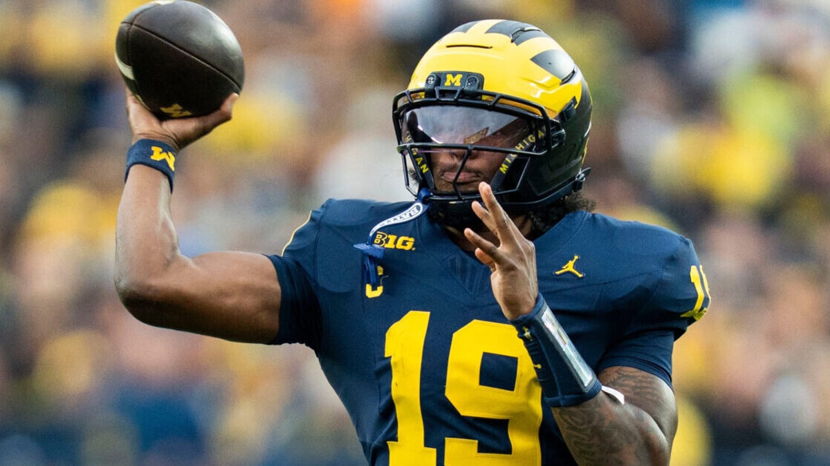 Michigan Wolverines quarterback Bryce Underwood (19) throws a pass in the second quarter of a game against UTEP at Michigan