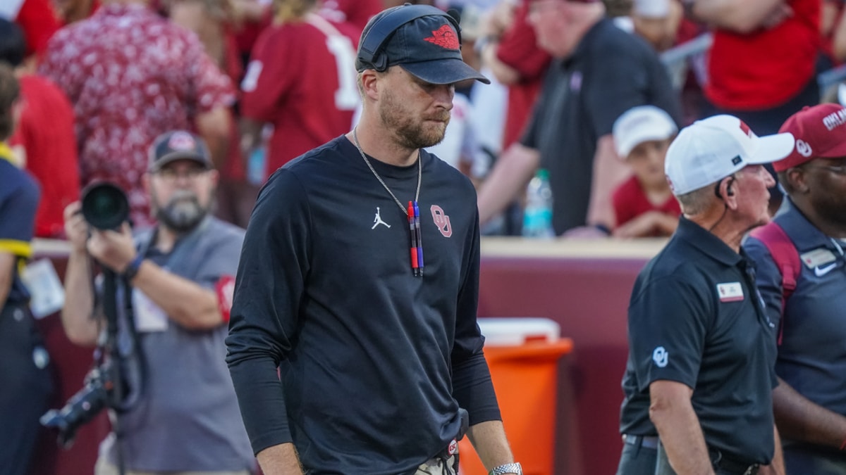 OU offensive coordinator Ben Arbuckle