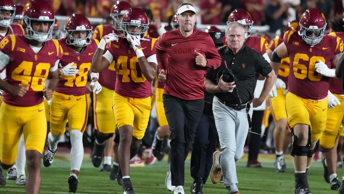 NCAA Football: Fresno State at Southern California