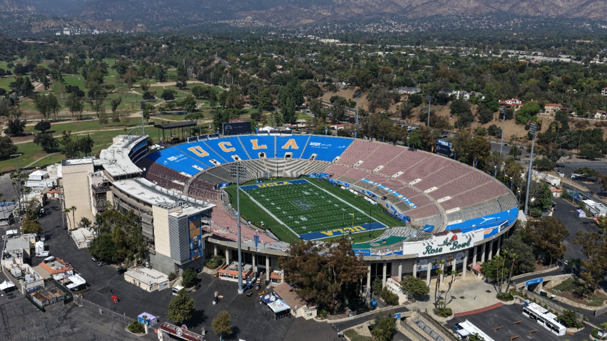imresizer-resize-2026-09-20T015848Z_1816703571_MT1USATODAY29867373_RTRMADP_3_NCAA-FOOTBALL-PURDUE-AT-UCLA