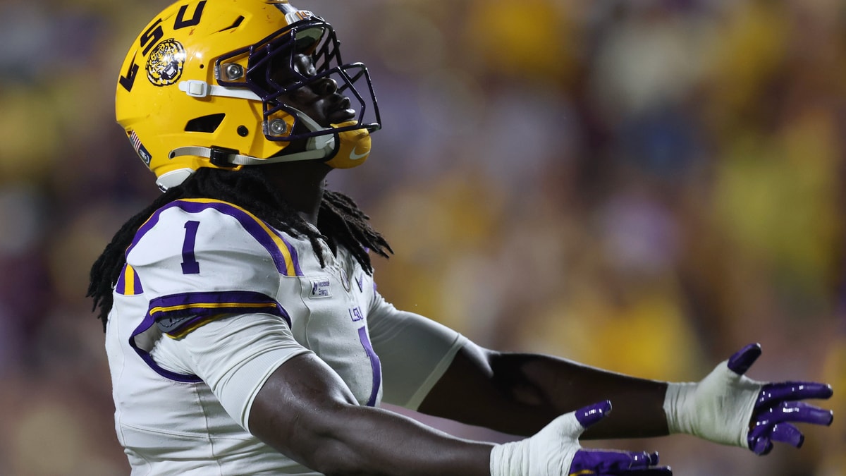 Princewill Umanmielen is on track to break LSU's single-season sacks record (Photo: IMAGN IMAGES via Reuters Connect)
