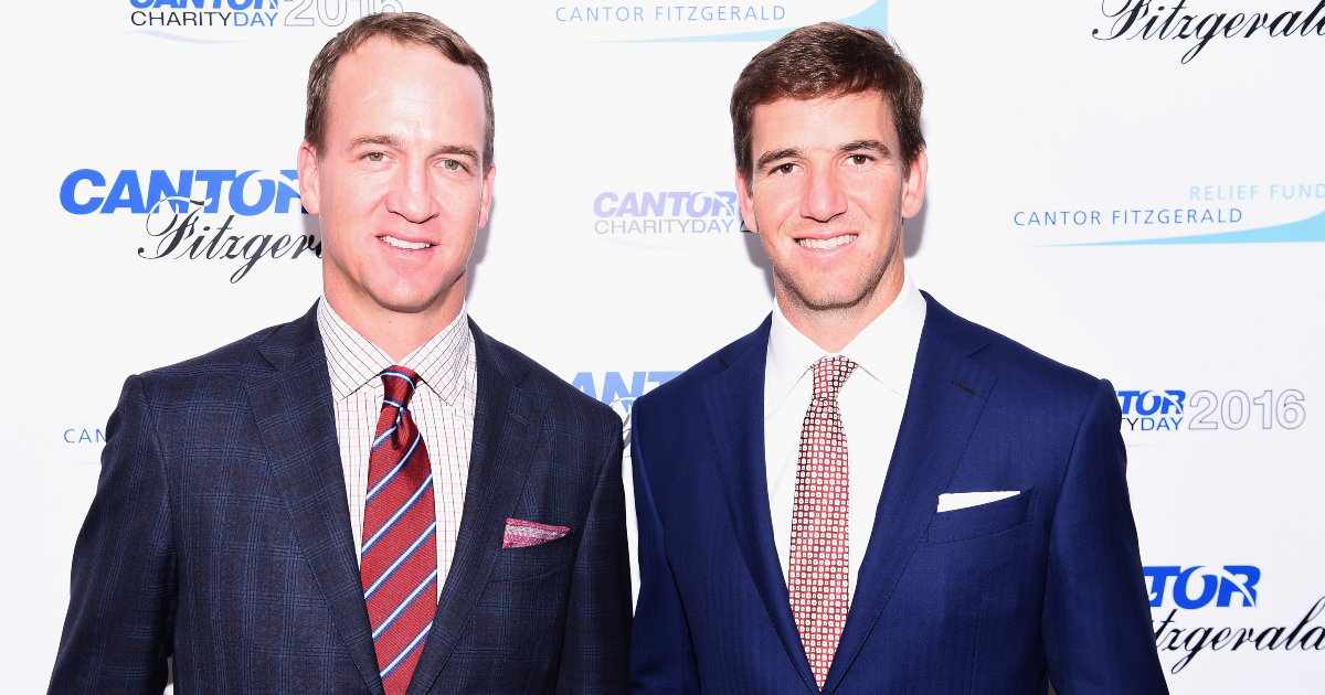 WATCH: Eli Manning hilariously rips Halloween mask off following