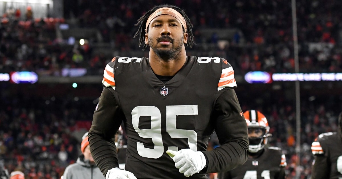 WATCH: Myles Garrett arrives for Bengals game in Stranger Things costume -  On3