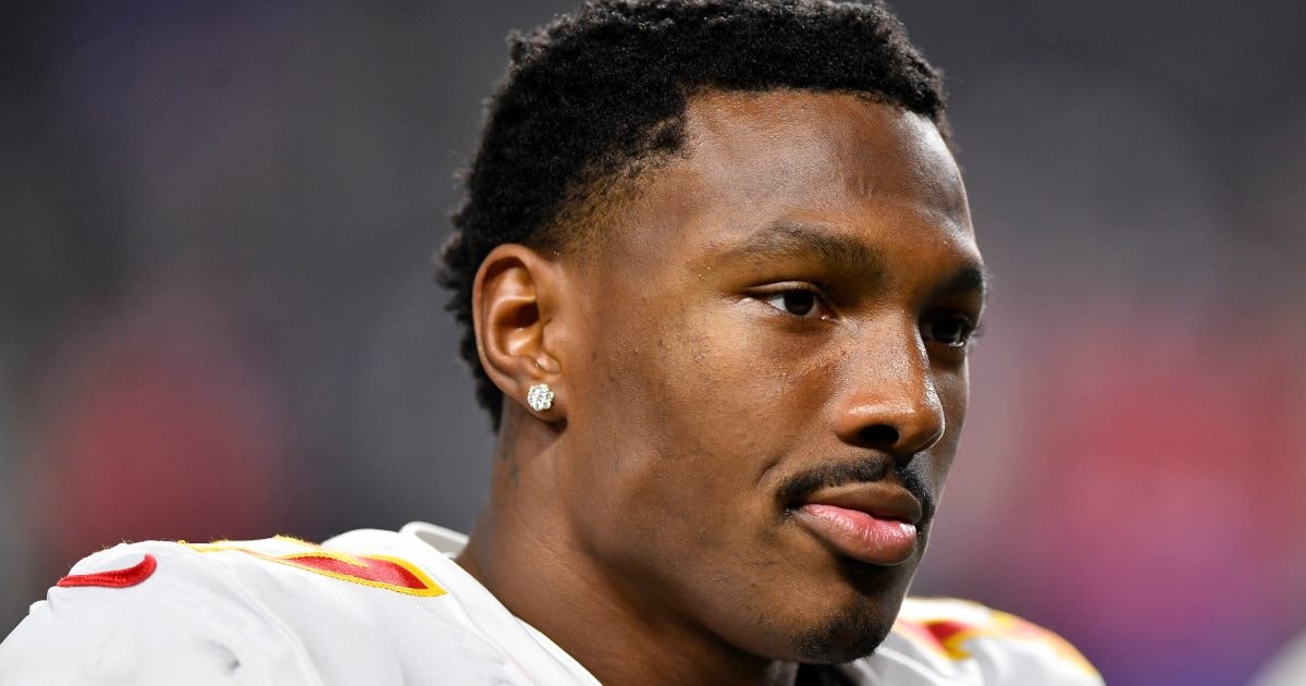 Injured Chiefs wideout Mecole Hardman announces girlfriend's water broke on  Super Bowl Sunday - On3