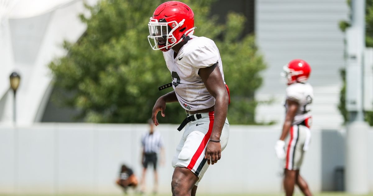 Georgia football recruiting: Four-star CB Julian Humphrey commits to  Bulldogs live on CBS Sports HQ 