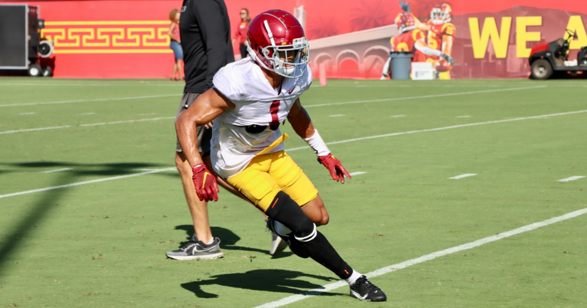 USC freshman cornerback Domani Jackson participates in a drill during the Trojans' 2022 fall camp