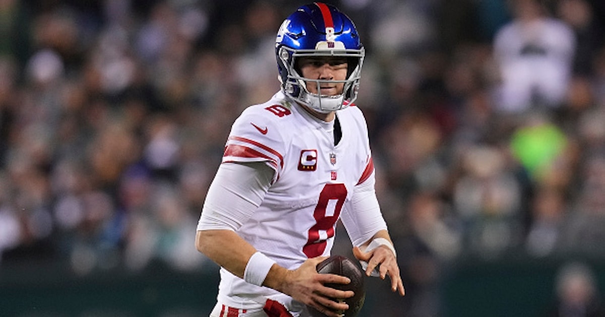 Daniel Jones contract rumors: Giants QB seeks 'as much as $45 million per  year' after agent switch