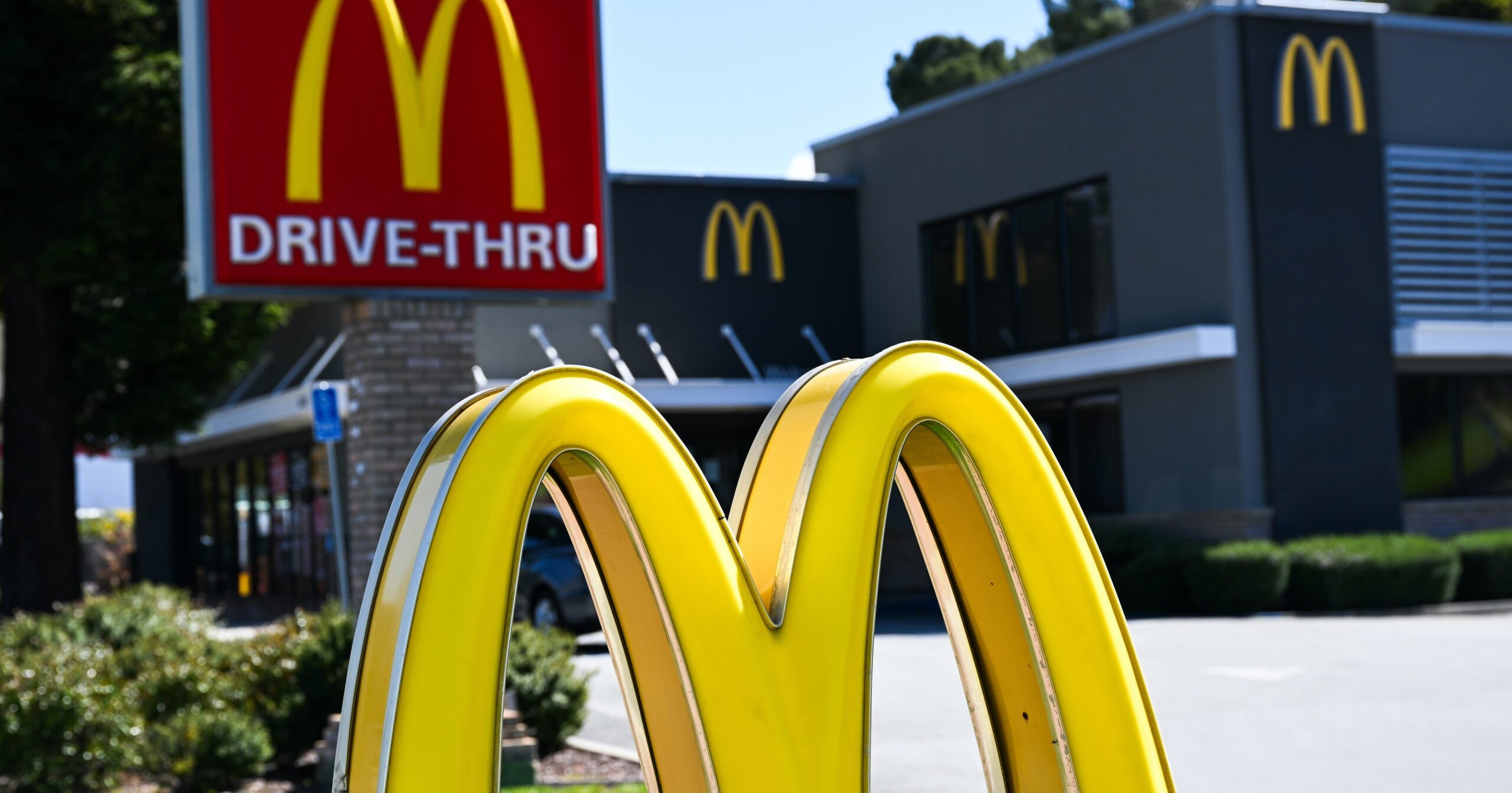 McDonald's closes offices ahead of layoffs