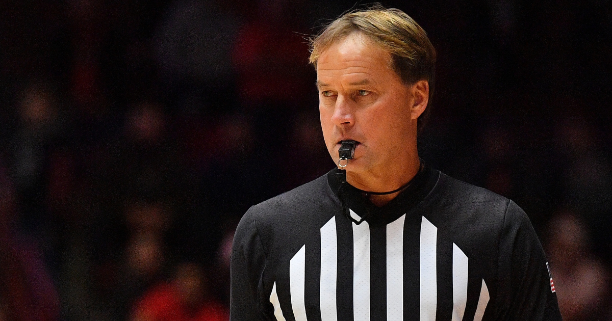 john-higgins-retiring-from-on-court-officiating-college-basketball-referee