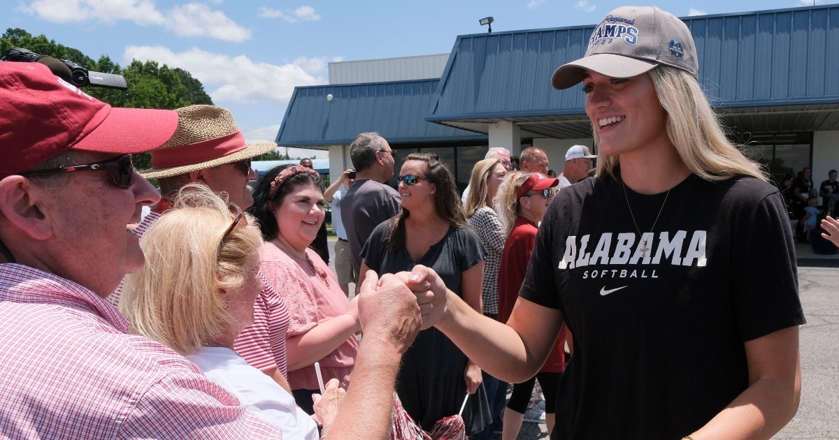 alabama-star-pitcher-montana-fouts-says-favorite-singer-hardy-reached-out
