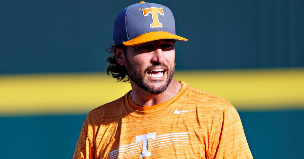 LOOK: Iconic picture emerges involving Tennessee baseball 2022 tradition -  On3