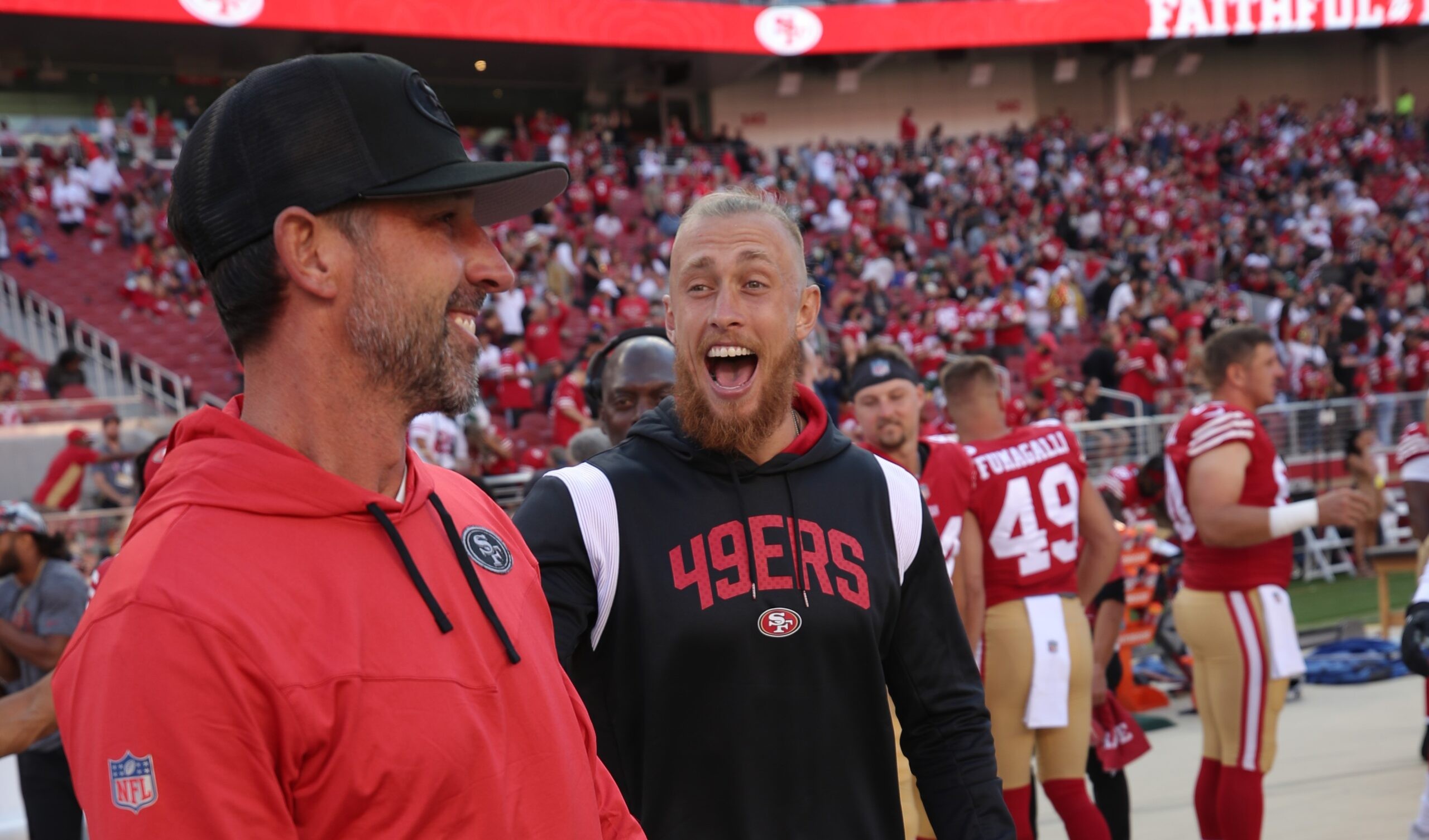 George Kittle trolls Miami, plugs business venture with intro