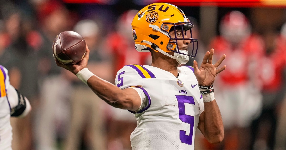 LSU Football: Jayden Daniels ranks top 10 on PFF's 2024 QB big board