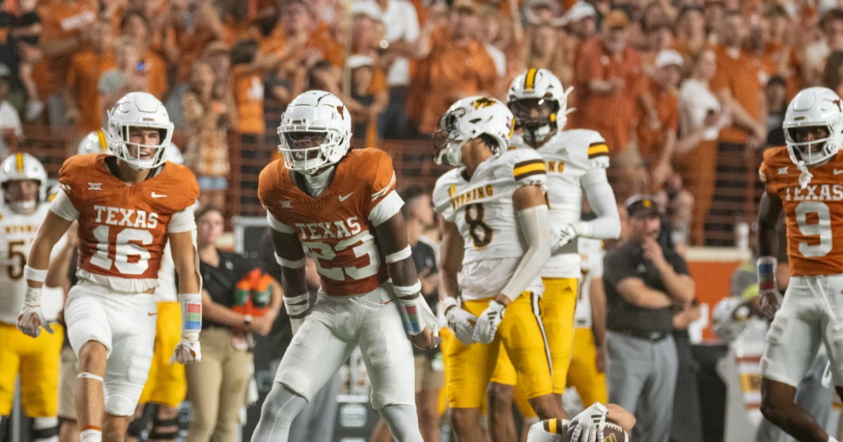 top-pff-grades-from-texas-31-10-win-over-wyoming
