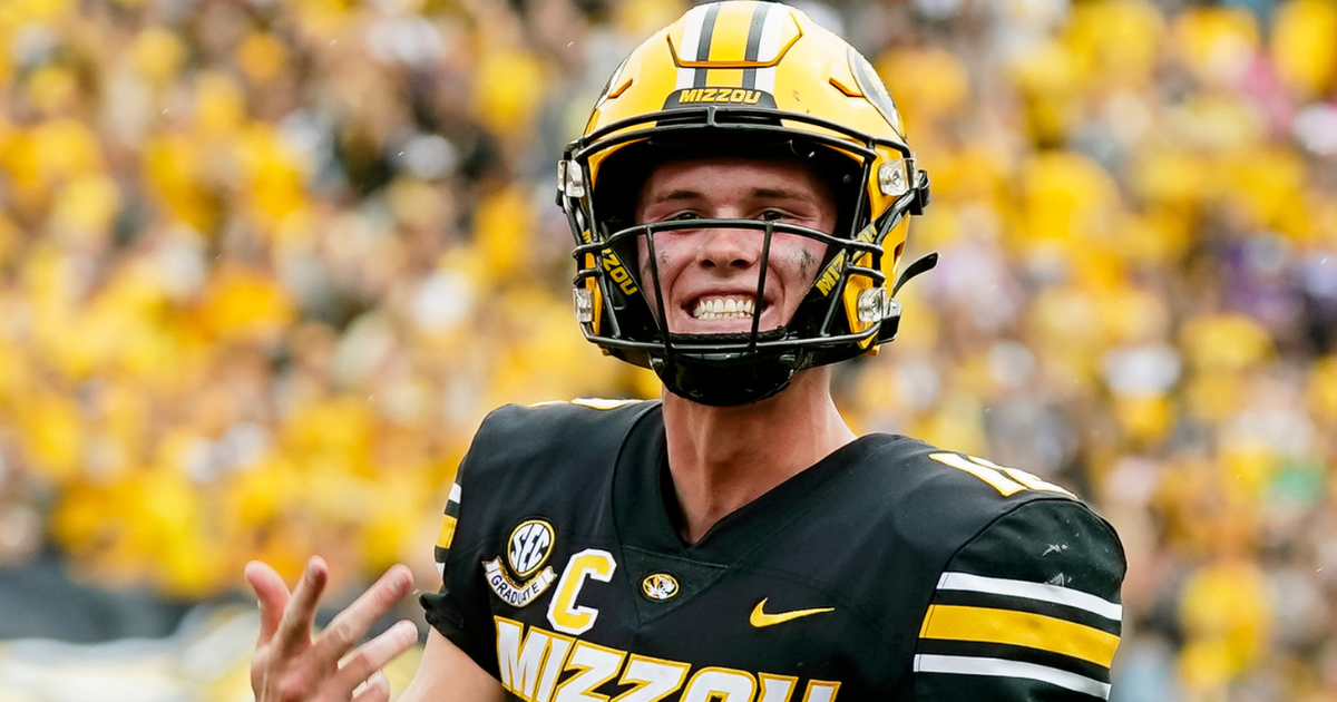 report-brady-cook-will-start-vs-memphis-despite-knee-injury