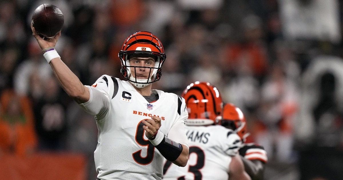 Look: Joe Burrow, Ja'Marr Chase's fathers celebrate win together - On3