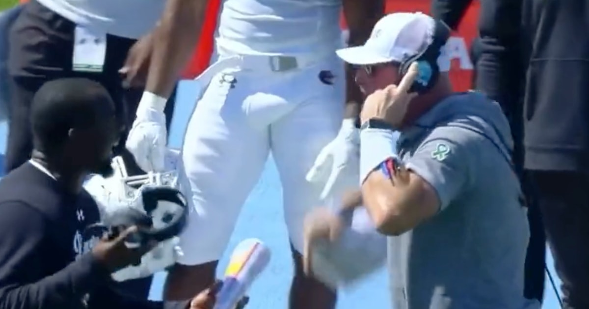 Trent Dilfer goes ballistic on his UAB coaching staff after penalty