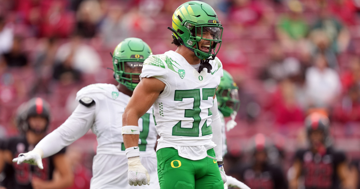 breaking-down-oregons-defensive-snap-counts-pff-grades-following-blowout-win-over-stanford