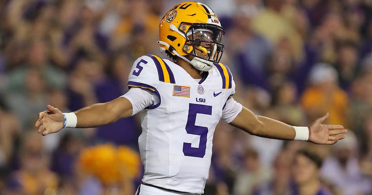 LSU quarterback Jayden Daniels