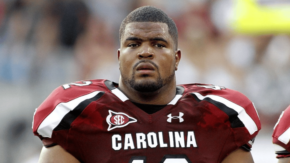 With 42 days until South Carolina football kicks off 2026, a look back at No. 42 Travian Robertson