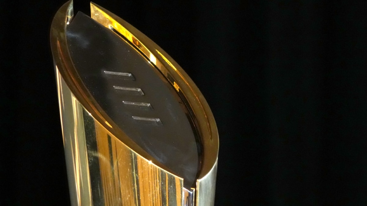 College Football Playoff nearing deal to expand