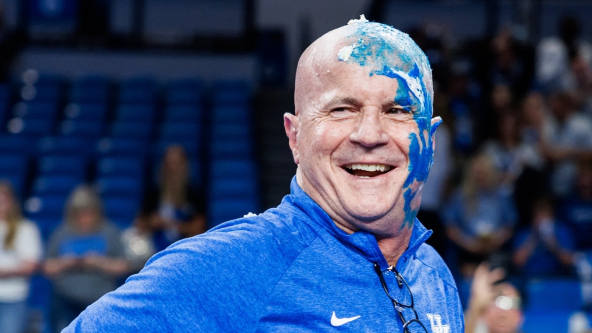 WATCH: The celebration after Craig Skinner picked up his 500th career head coaching win