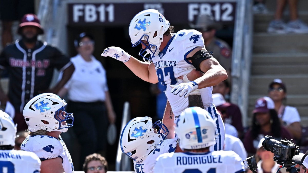 QUICK TAKES: Kentucky 31, Texas A&M 21
