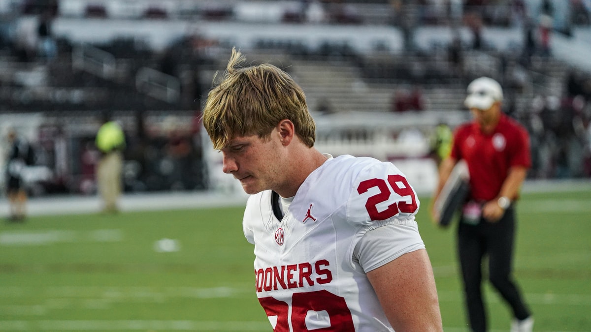 Sooners standing by Sandell despite struggles Saturday