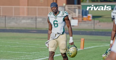 Linebacker David Nosa
