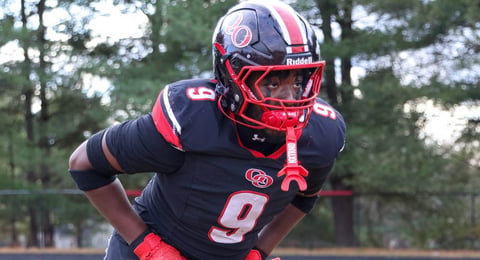 Defensive lineman Jaheim Bond