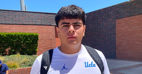 Santa Ana (Calif.) Mater Dei offensive lineman Damian Armenta