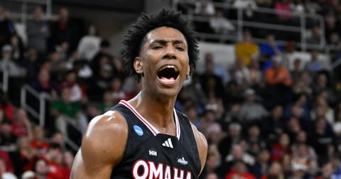 LSU lands commitment from Omaha transfer forward Marquel Sutton
