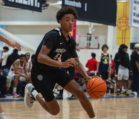 Owusu-Aduomi makes college pick