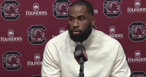 Bye week analysis of new South Carolina EDGE coach Deion Barnes