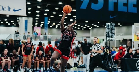 2027 recruit Sydney Marshall narrows to seven finalists