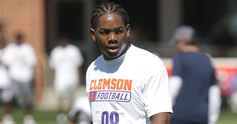 Texas lands commitment from 2027 LB RJ Hudson