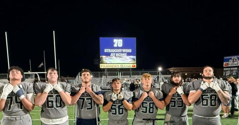 Greenwood (Ark.) wide receiver Braxton Canada in the middle of career best run