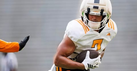 What's next at tight end for Tennessee with Ethan Davis out for the season
