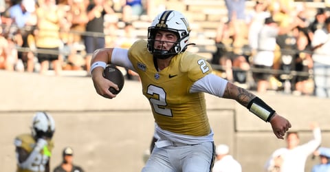 Jared Curtis Takes Charge as Vanderbilt Football Survives Delaware, 35-26
