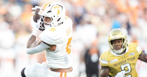 Ethan Davis suffers season-ending knee injury in Tennessee football vs Georgia Tech