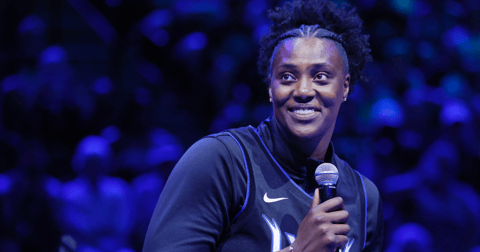 LSU announces plans to honor basketball legend Sylvia Fowles with statue on campus