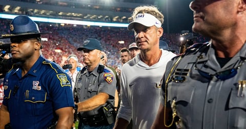 Lane Kiffin downplays road issues for LSU ahead of Auburn game