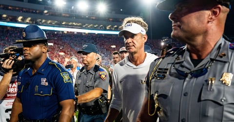 LSU stomps Mississippi State -- and the Tigers make a splash with blue-chip QB, flip targets and more recruits